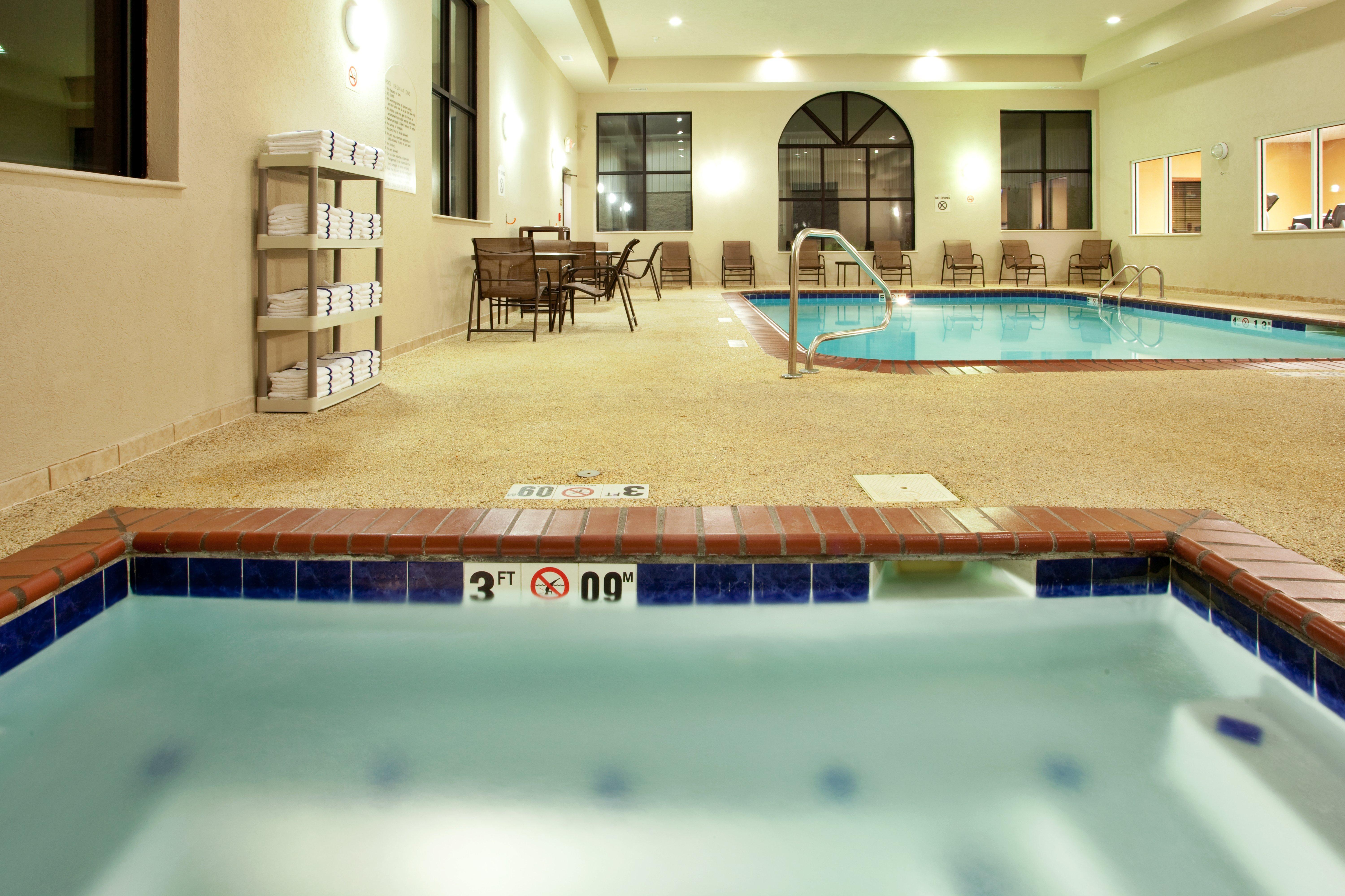 Holiday Inn Express Hotel & Suites Claypool Hill -Richlands Area By Ihg Pounding Mill Eksteriør bilde