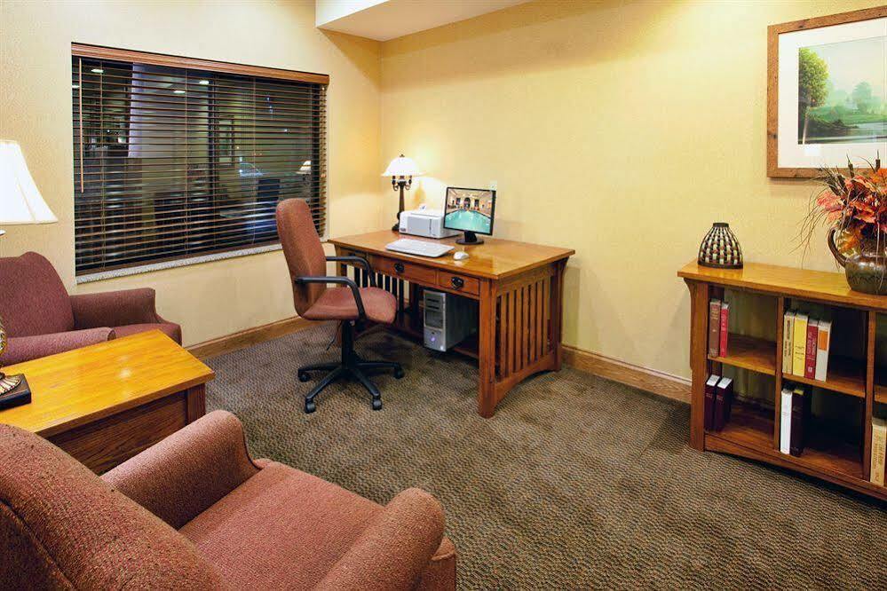 Holiday Inn Express Hotel & Suites Claypool Hill -Richlands Area By Ihg Pounding Mill Eksteriør bilde